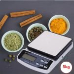 Balance cuisine compacte avec affichage lumineux