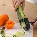 Accessoire de cuisine pour découper légumes en spirales