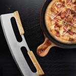 Couteau à pizza ergonomique pour une utilisation facile