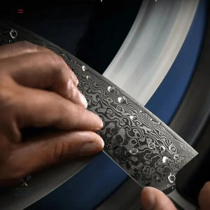 Couteau de cuisine Damas avec design élégant