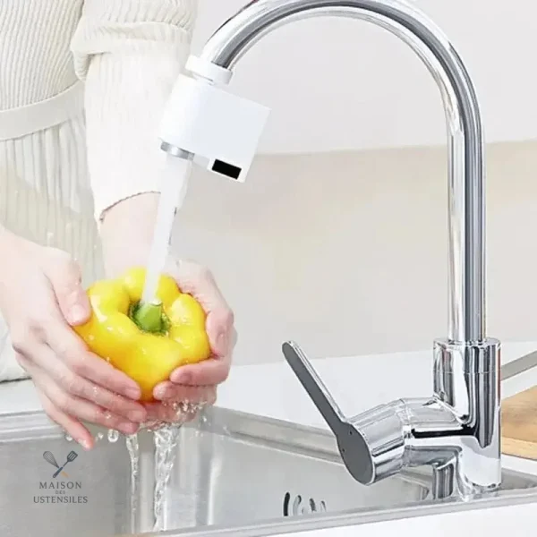 Accessoire pour robinet avec déclencheur d'eau