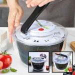 Accessoire de cuisine pour une salade parfaitement essorée