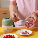 Hachoir à viande électrique compact et pratique