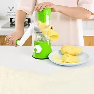 Accessoire de cuisine hachoir manuel, design vert