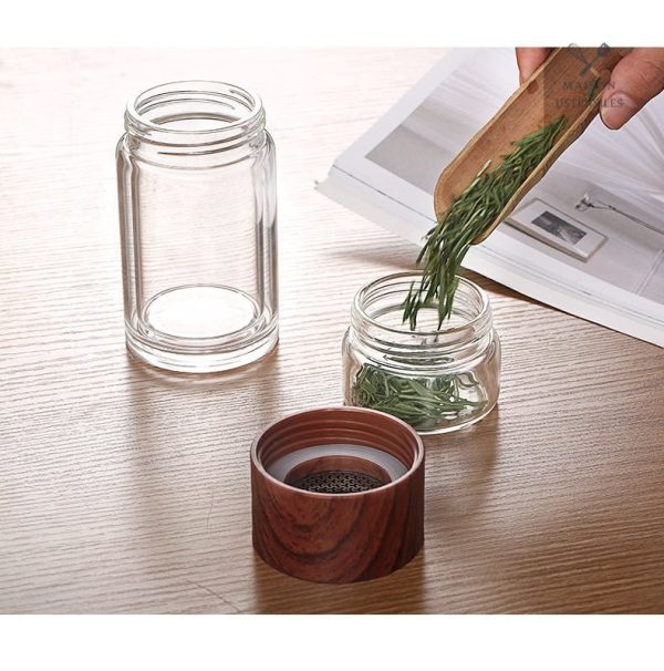 Infuseur en verre avec design moderne et fonctionnel