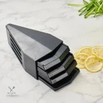 Accessoire de cuisine : mandoline avec lames en V