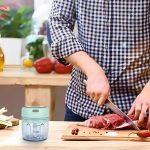 Électrique, ce mini hachoir facilite la cuisine quotidienne