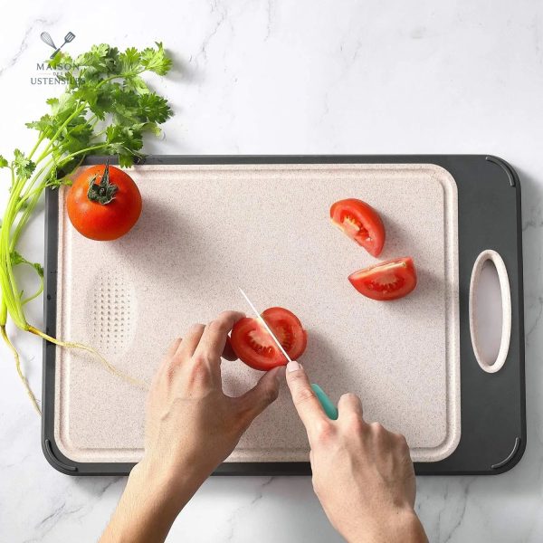 Ustensile de cuisine : planche à découper design fonctionnel
