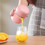 Extracteur de jus manuel pour agrumes
