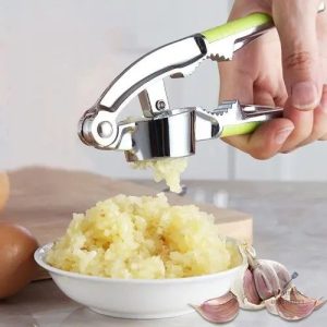 Presse purée multifonctionnelle pour un usage varié en cuisine