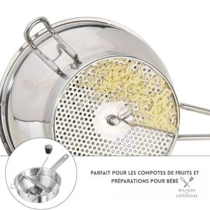 Design ergonomique du presse purée Purezzy en action