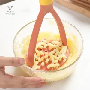 Presse purée ergonomique SoftMash en action