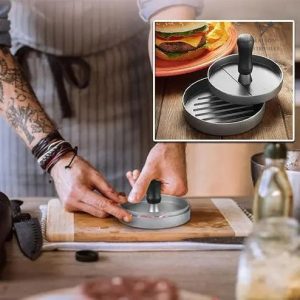 Ustensile pratique pour préparer des steaks hachés