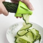 Accessoire de cuisine pour des légumes coupés en spirales